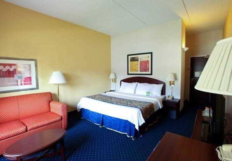 Courtyard Detroit Brighton Hotel Bilik gambar